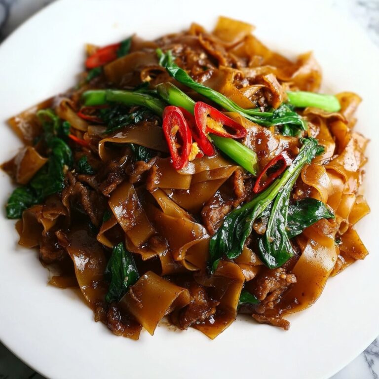 Thai Drunken Noodles Recipe: Bold, Spicy, and Irresistibly Flavorful Recipe